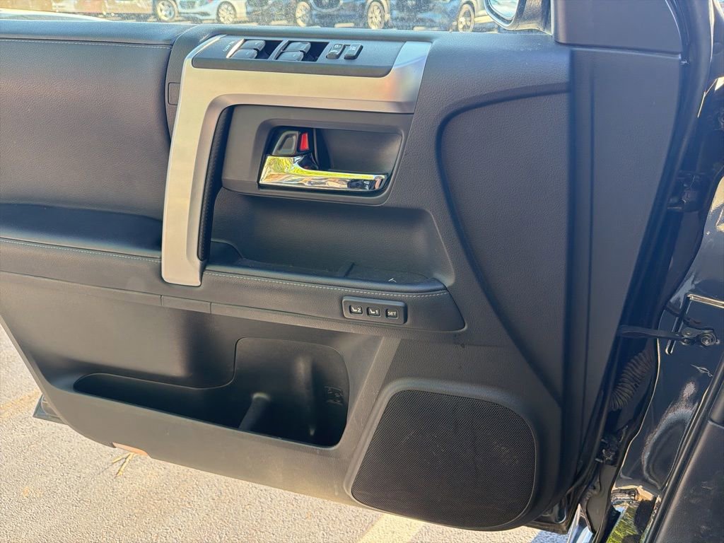Used 2022 Toyota 4Runner Limited image 17