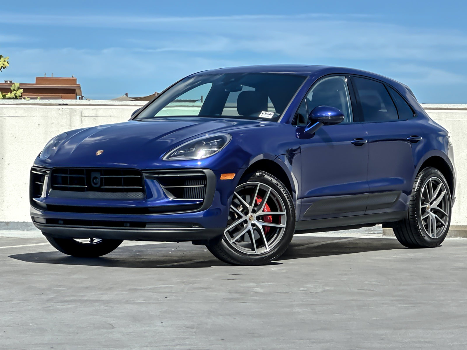 Used 2024 Porsche Macan S AWD/4WD image 2