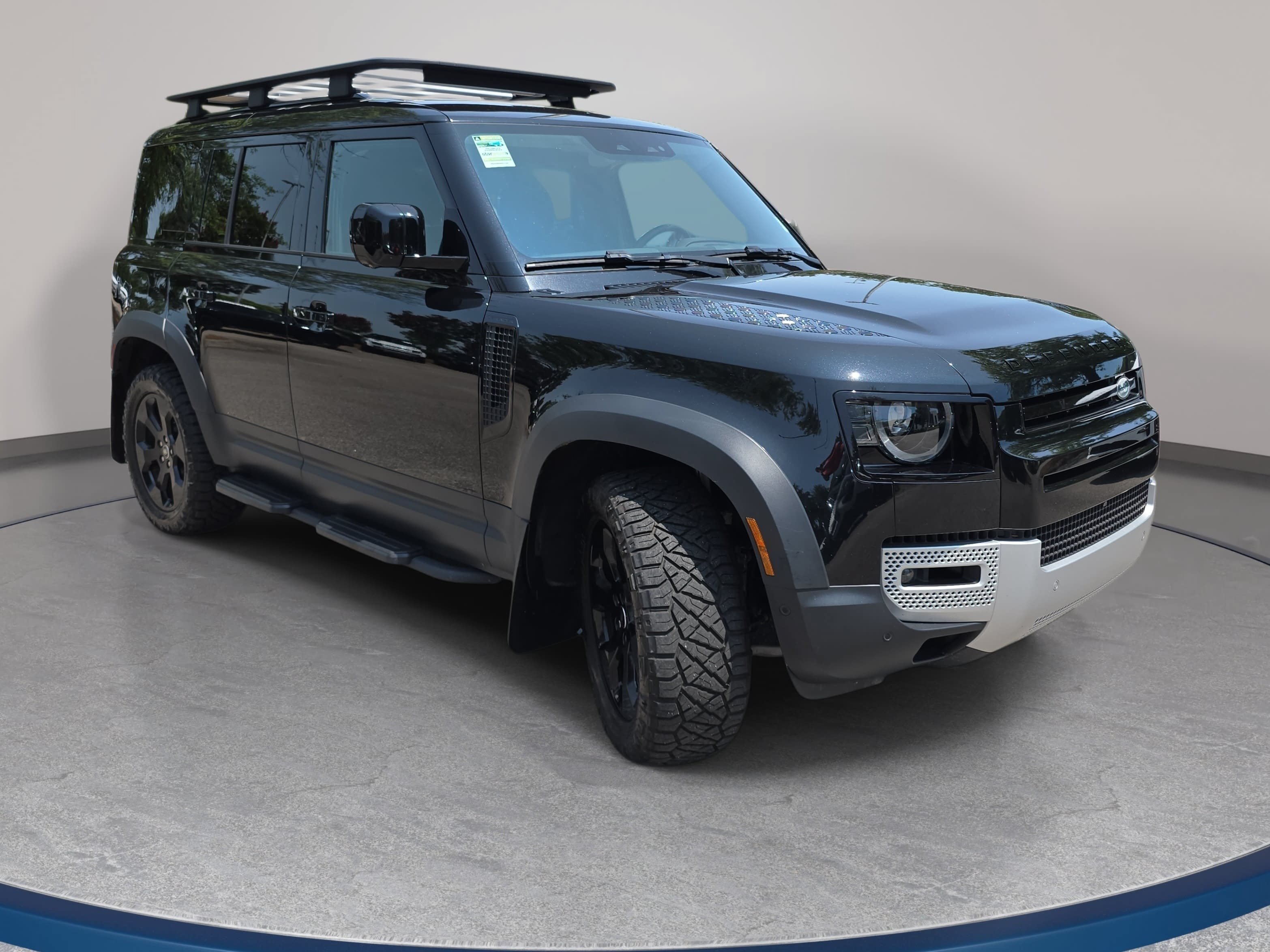 Certified 2025 Land Rover Defender 110 S AWD/4WD image 3