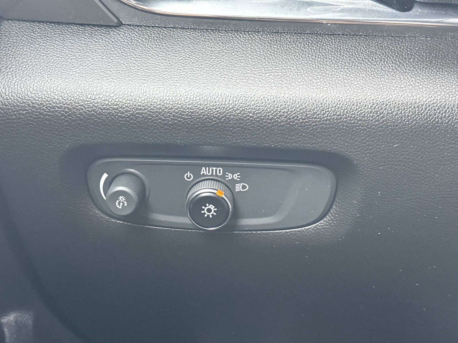 Certified 2023 Chevrolet Traverse LT image 26