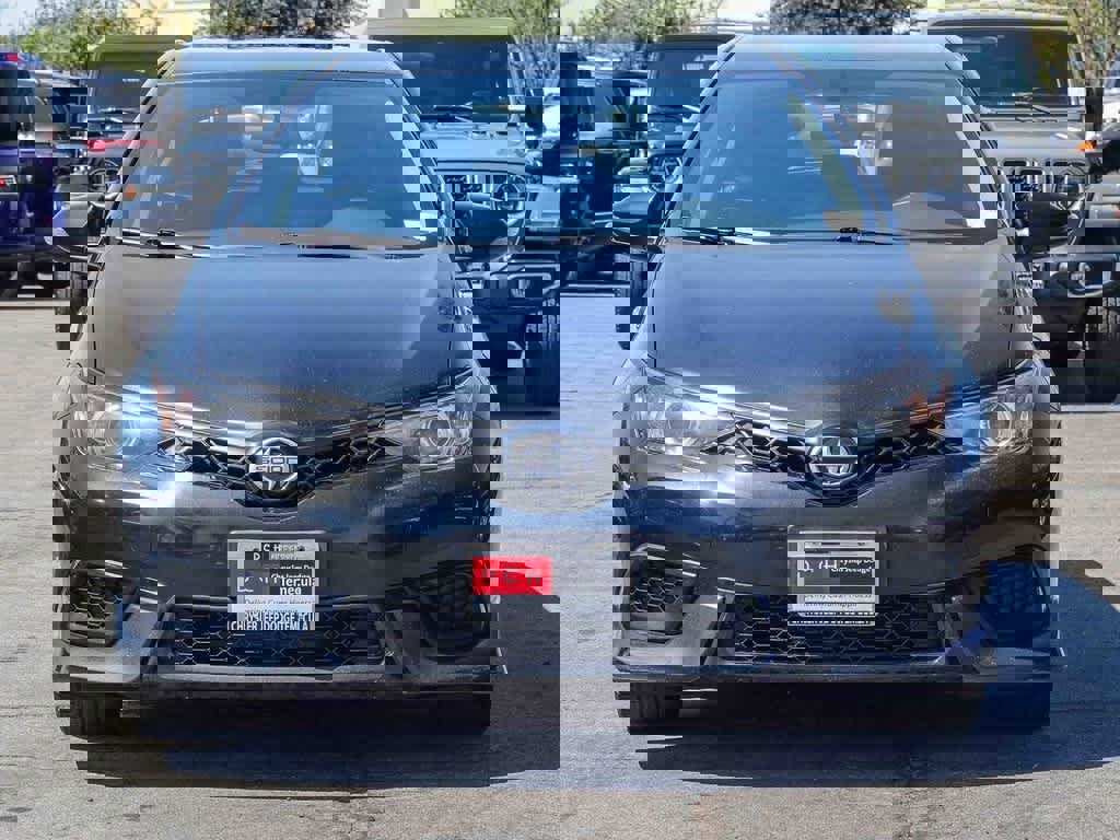 Used 2016 Scion iM image 2