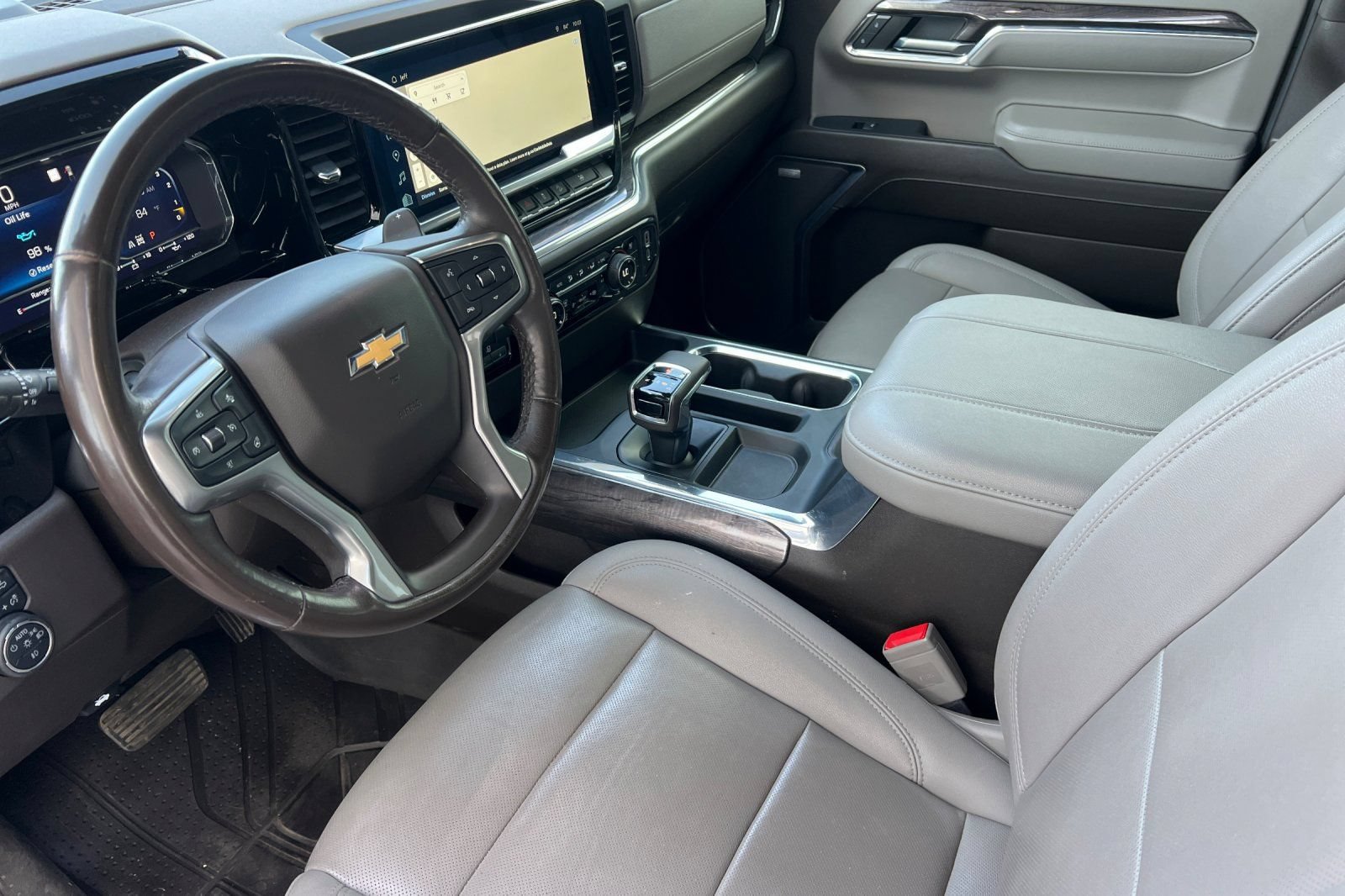 Used 2023 Chevrolet Silverado 1500 LTZ w/ Technology Package AWD/4WD image 11