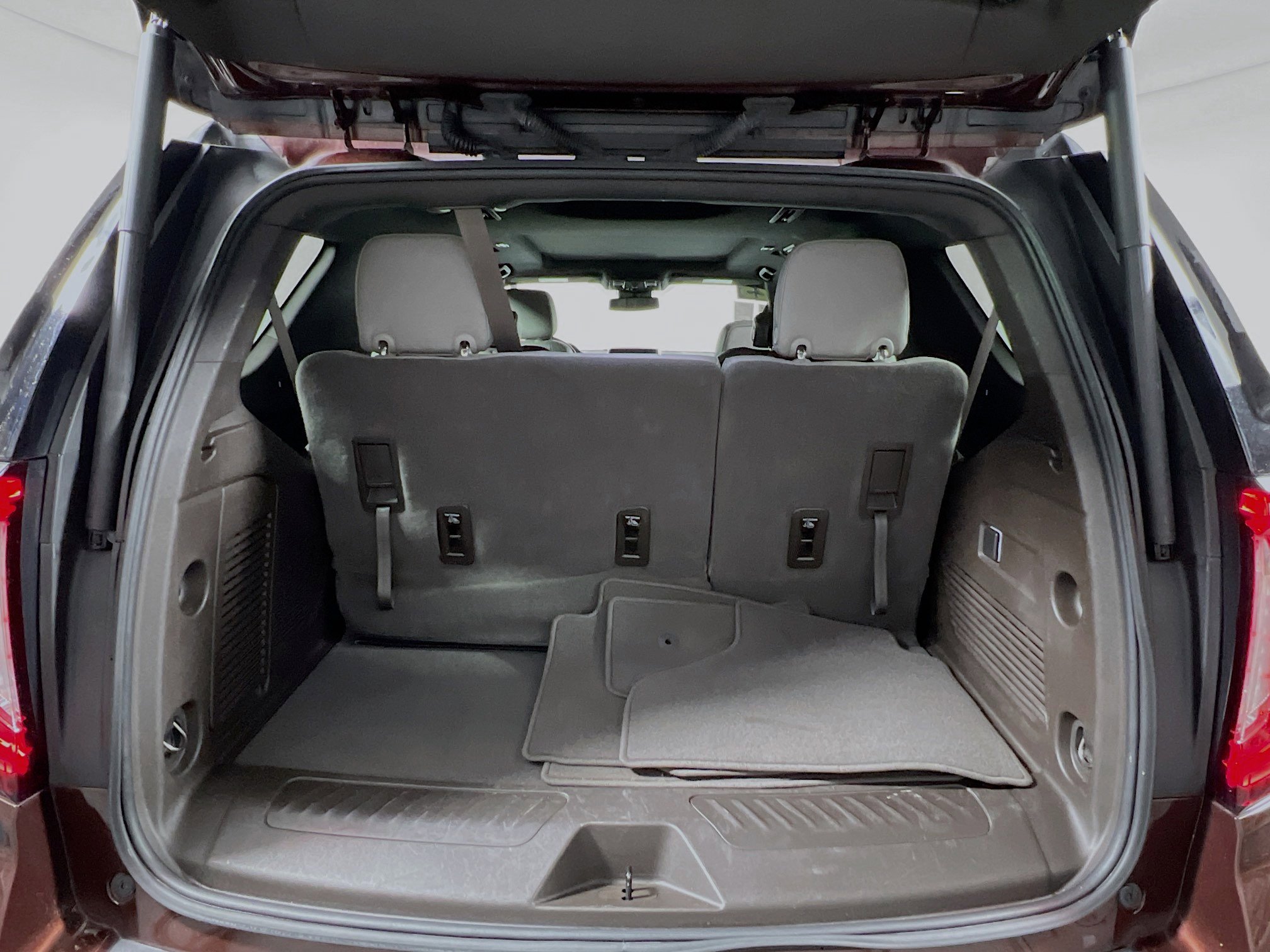 Used 2023 GMC Yukon SLT w/ Max Trailering Package image 34