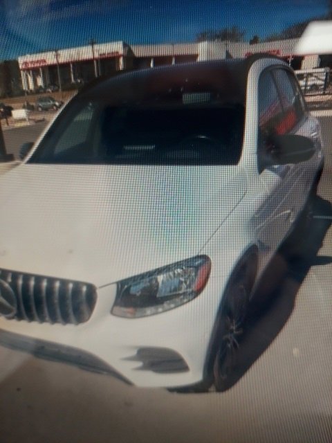 Used 2019 Mercedes-Benz GLC 300 4MATIC image 3