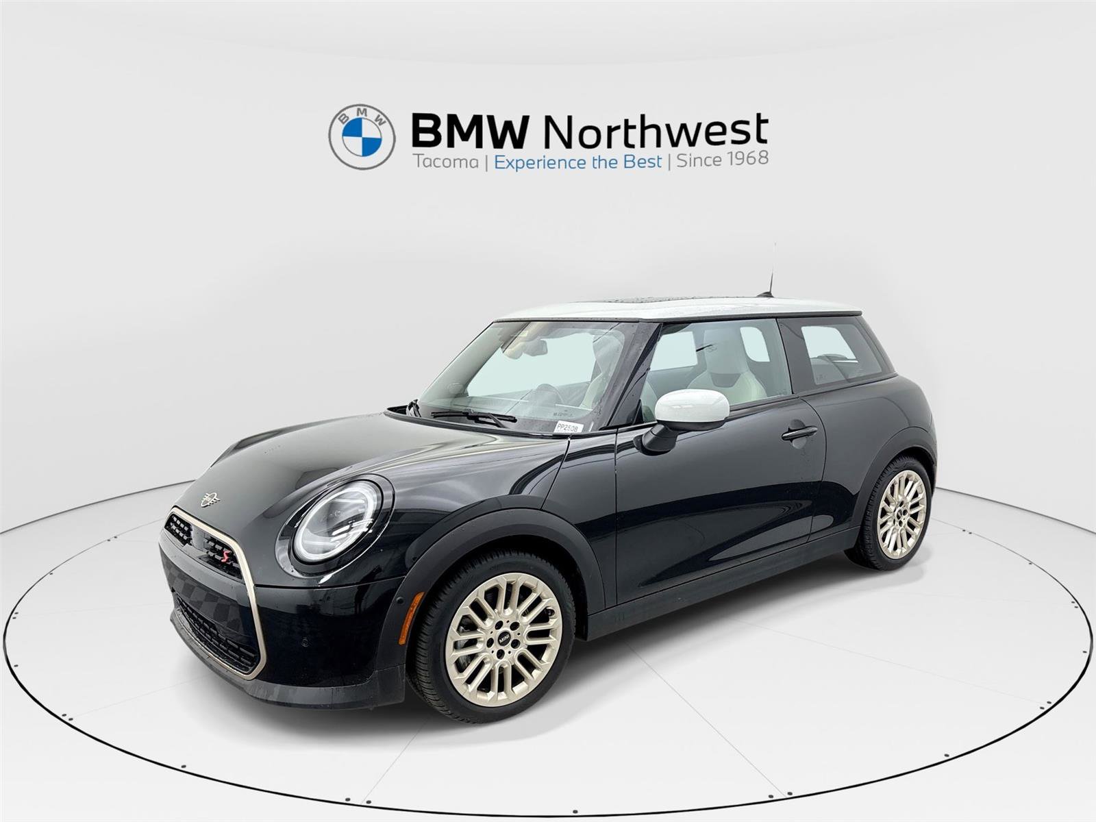 Used 2025 MINI Cooper S image 1