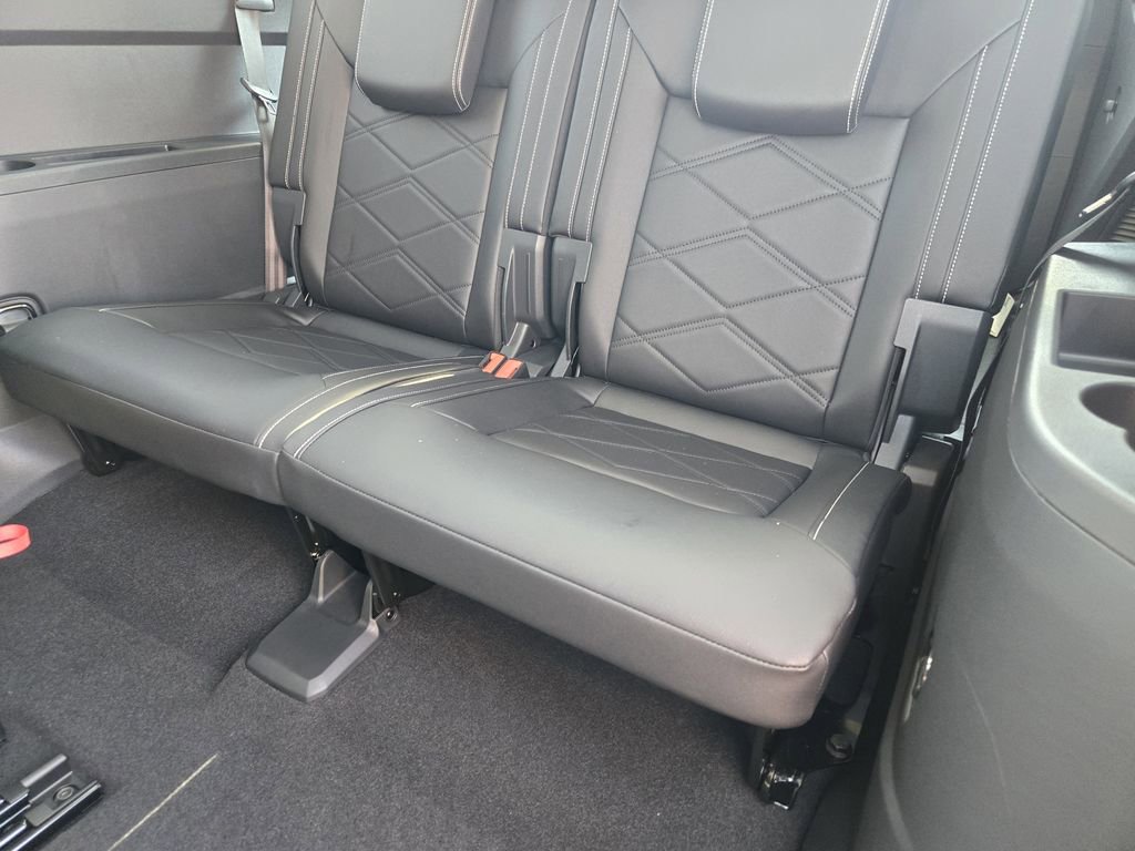 New 2026 Volkswagen Atlas SE image 23