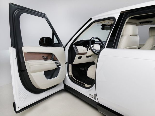 Used 2023 Land Rover Range Rover SE AWD/4WD image 24