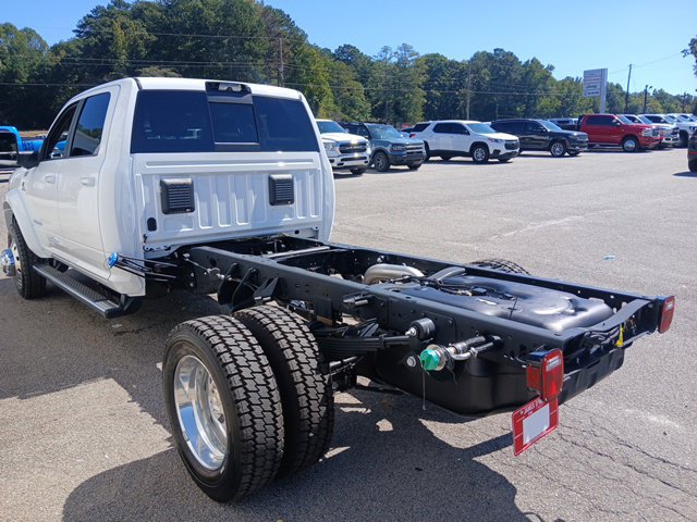 New 2027 RAM 5500 4x4 Crew Cab w/ Laramie Trim Package image 5