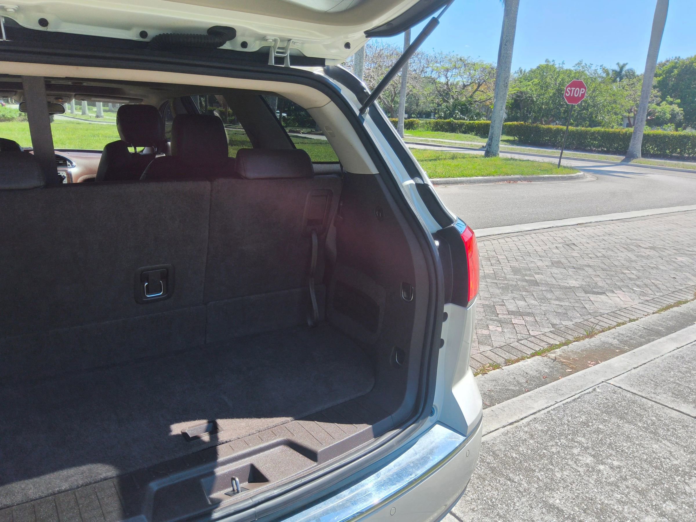 Used 2014 Buick Enclave Premium w/ Trailering Provision Package FWD image 55