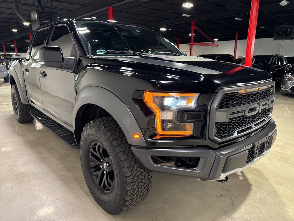 Used 2018 Ford F150 Raptor w/ Equipment Group 802A Luxury AWD/4WD image 8