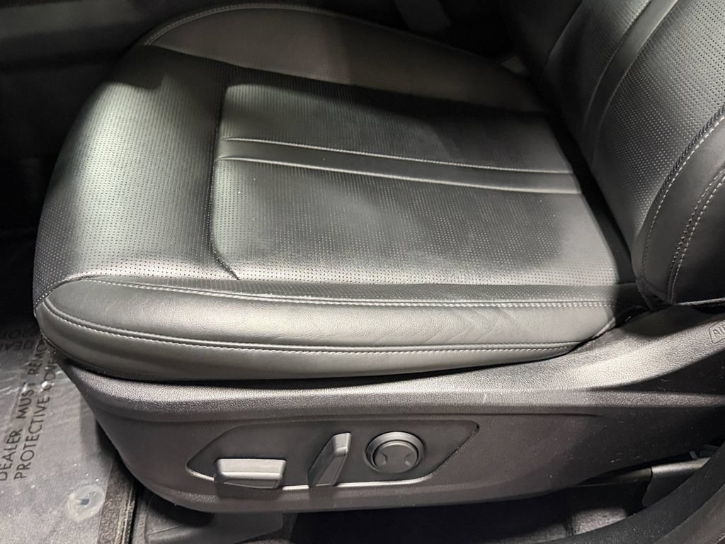 Used 2024 Kia Sorento S AWD/4WD image 25