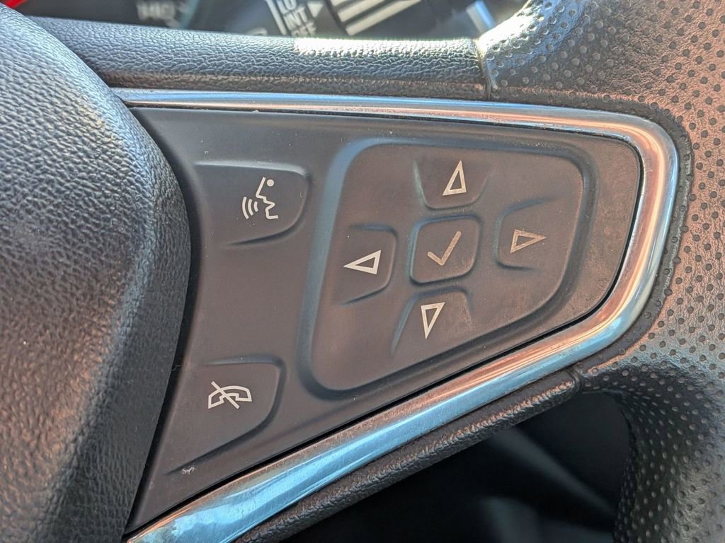 Used 2020 Chevrolet Malibu LT image 20