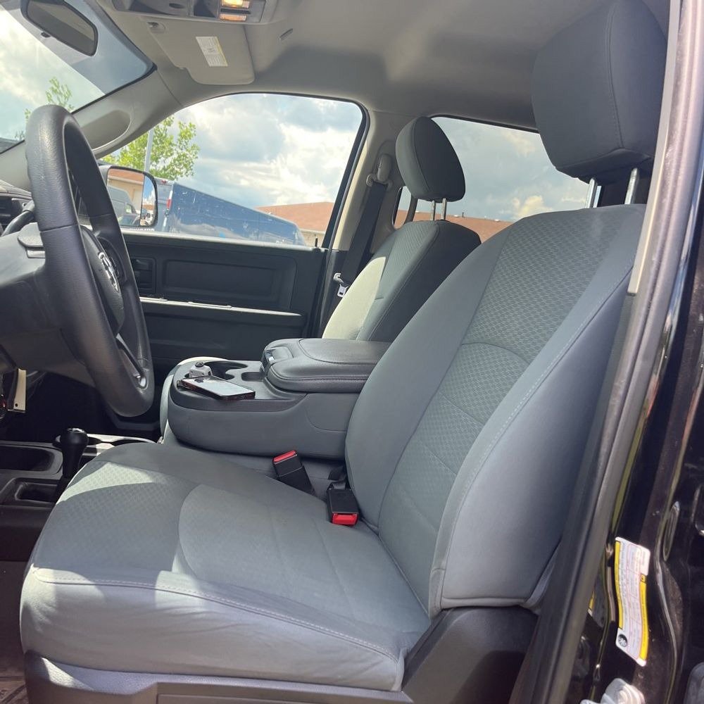 Used 2018 RAM 2500 Tradesman w/ Chrome Appearance Group AWD/4WD image 5