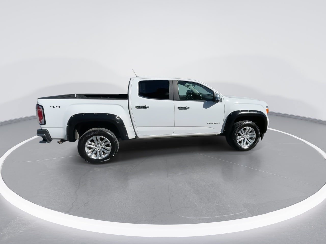 Used 2018 GMC Canyon SLT w/ Driver Alert Package AWD/4WD image 22