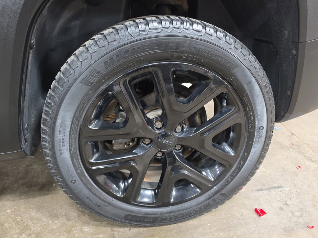 Used 2018 Jeep Renegade Altitude image 31