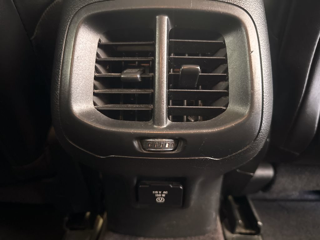 Used 2018 Jeep Cherokee Limited AWD/4WD image 12