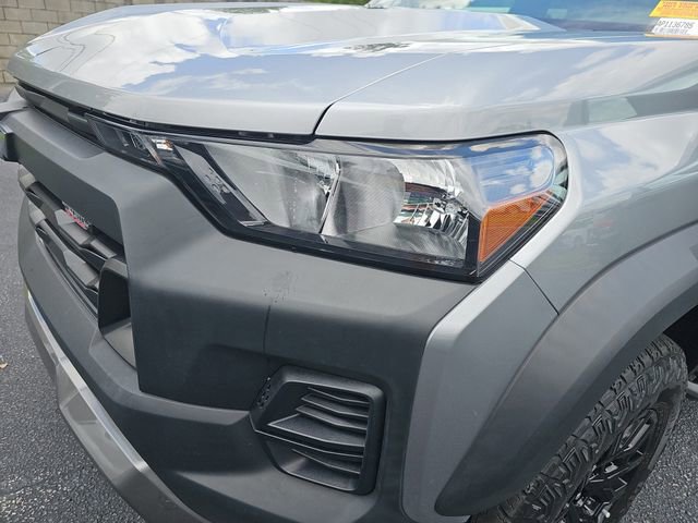 Used 2023 Chevrolet Colorado Trail Boss w/ Technology Package AWD/4WD image 34