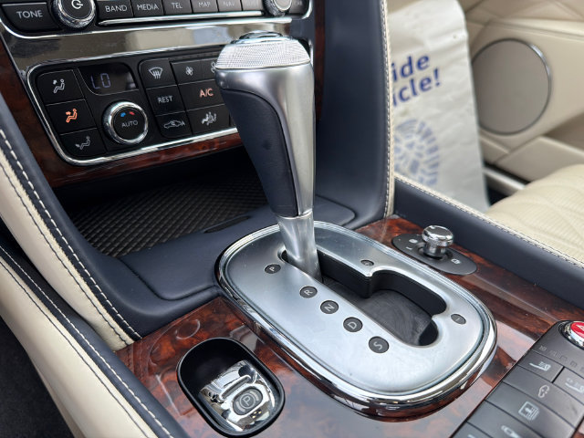 Used 2014 Bentley Flying Spur W12 AWD/4WD image 32