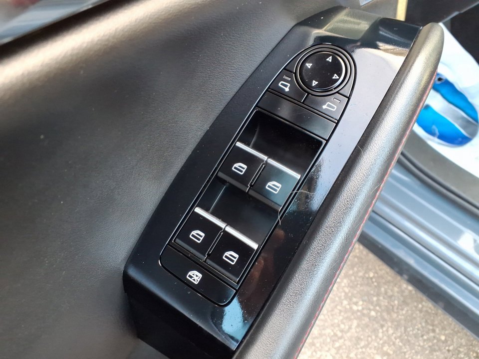 Certified 2023 MAZDA MAZDA3 s image 31