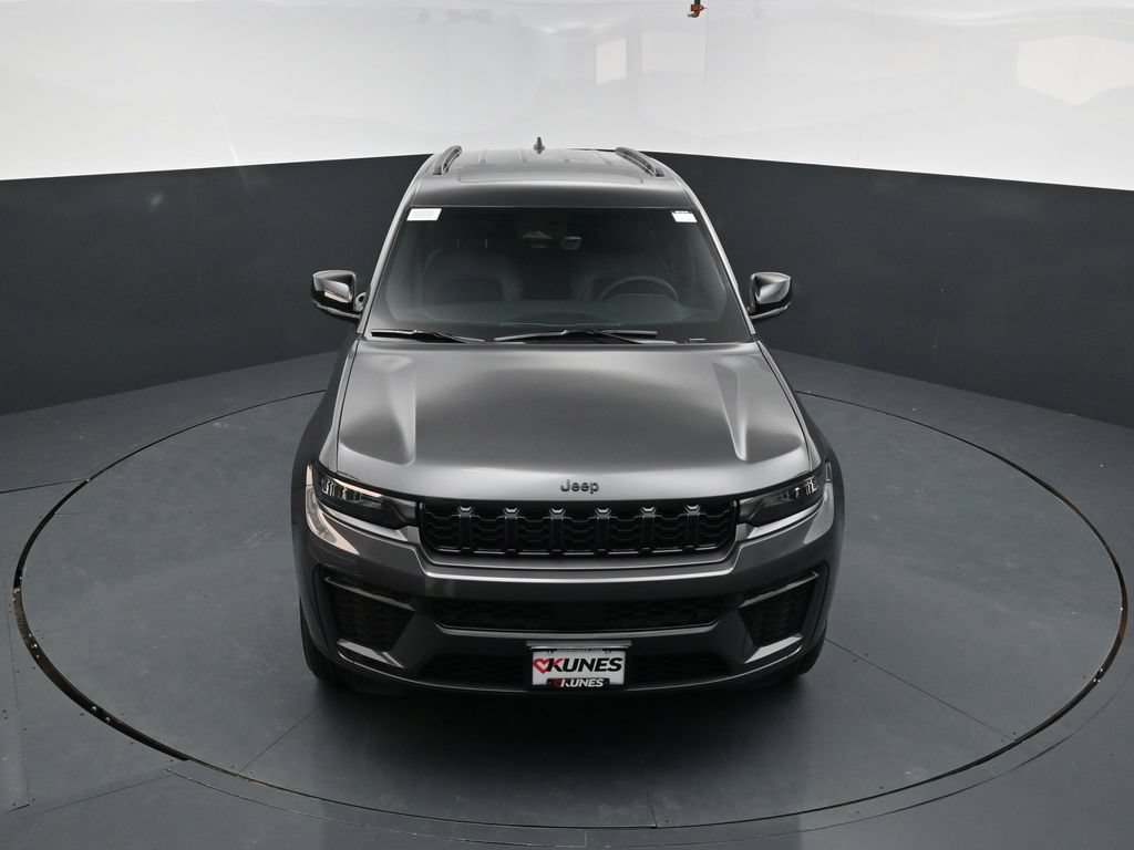 New 2026 Jeep Grand Cherokee Altitude AWD/4WD image 17