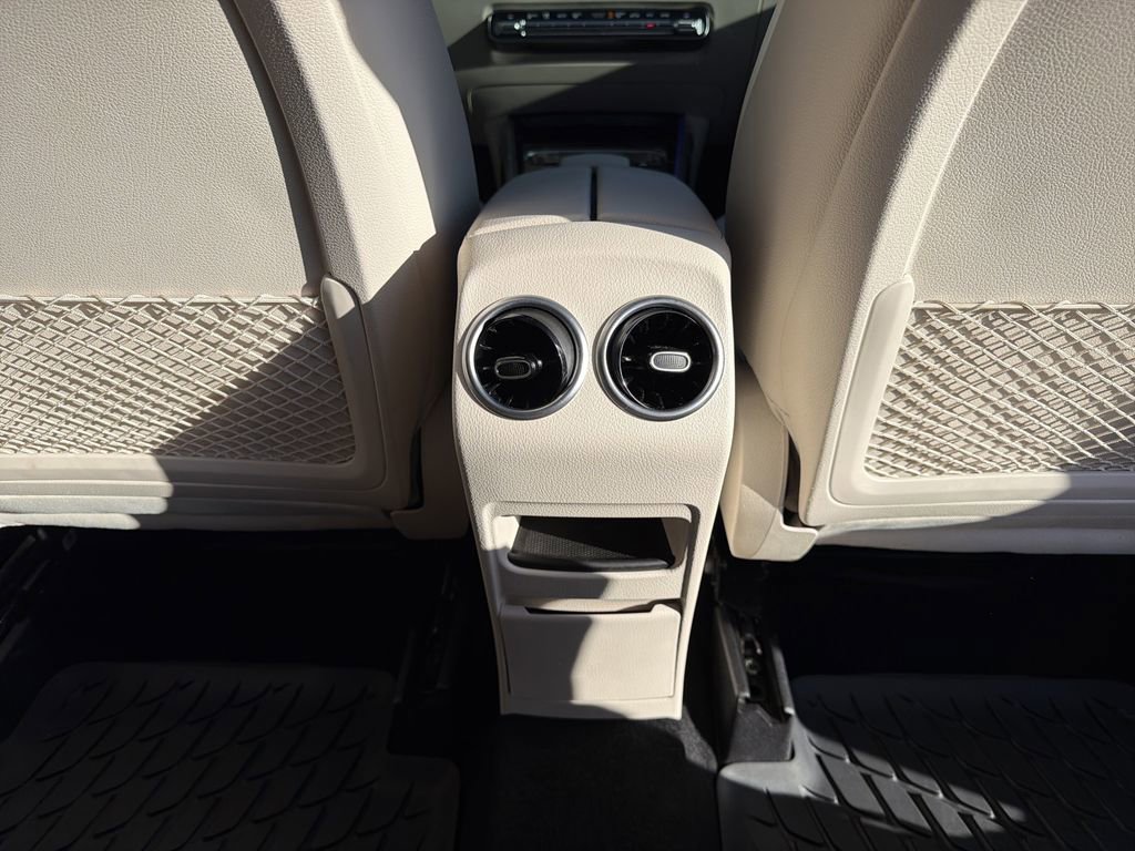 Certified 2022 Mercedes-Benz GLB 250 image 27
