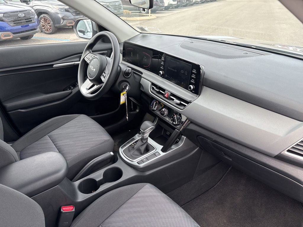 Certified 2025 Kia Seltos LX image 8