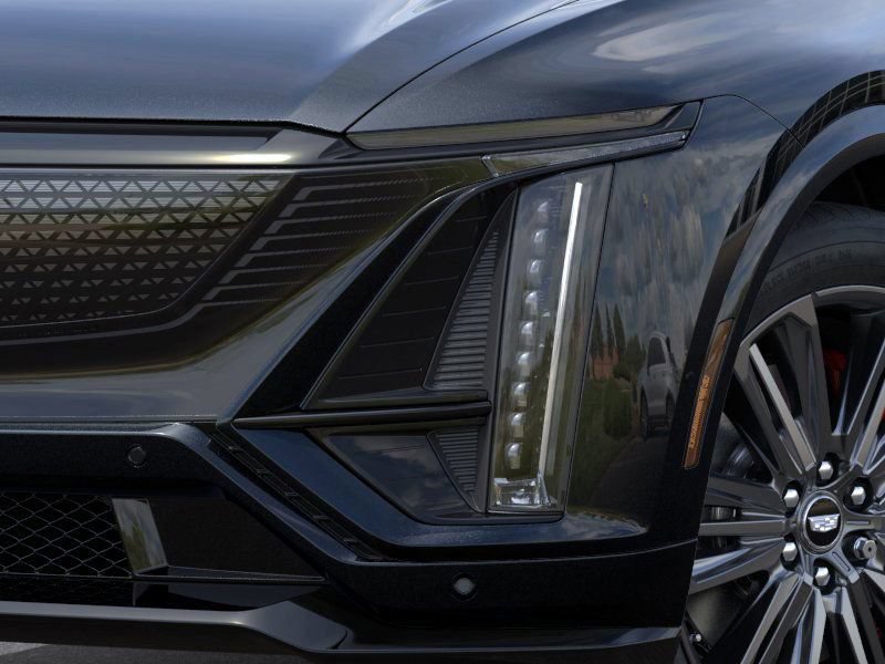New 2026 Cadillac Lyriq V AWD/4WD image 10