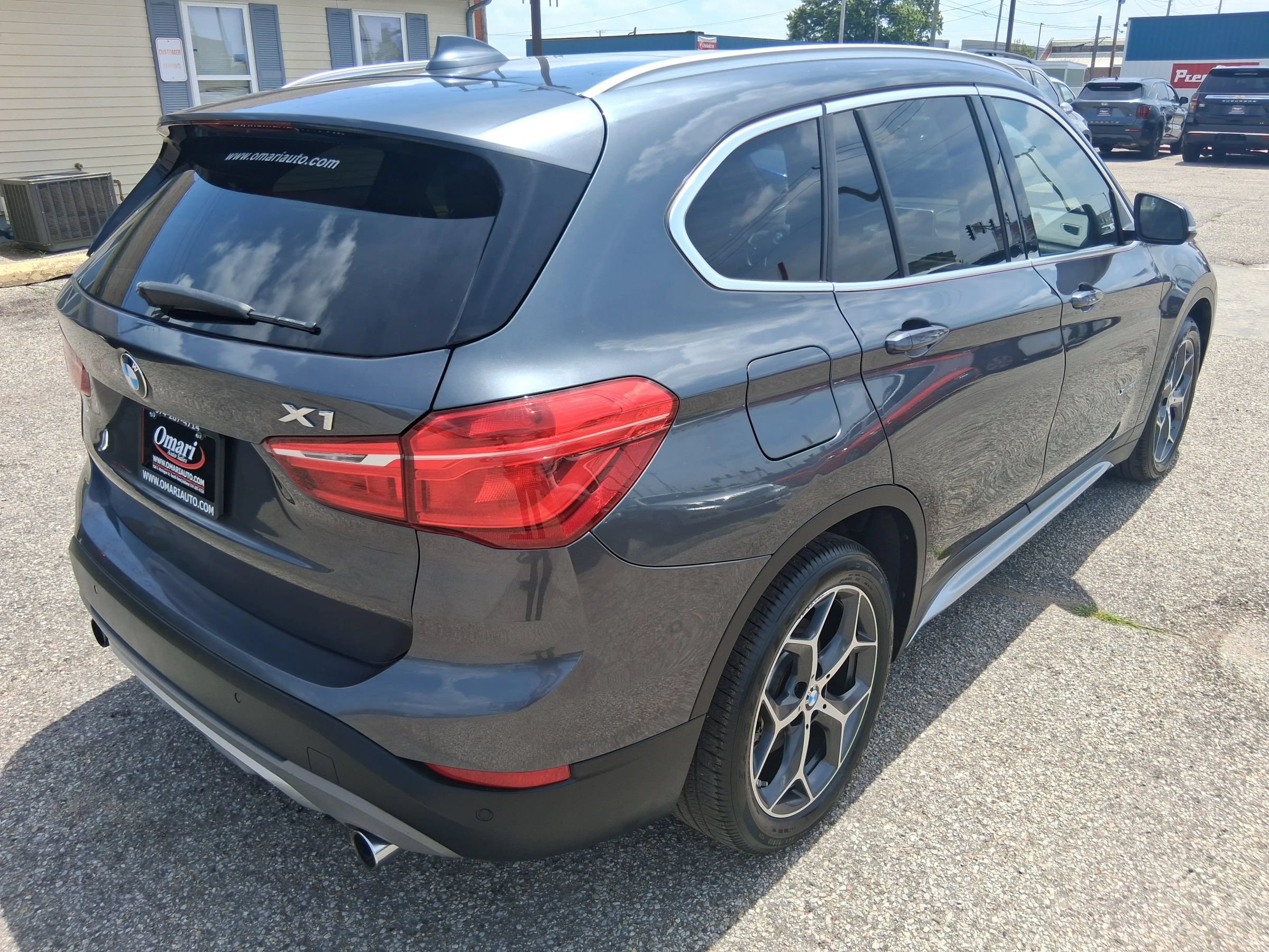 Used 2017 BMW X1 xDrive28i AWD/4WD image 5