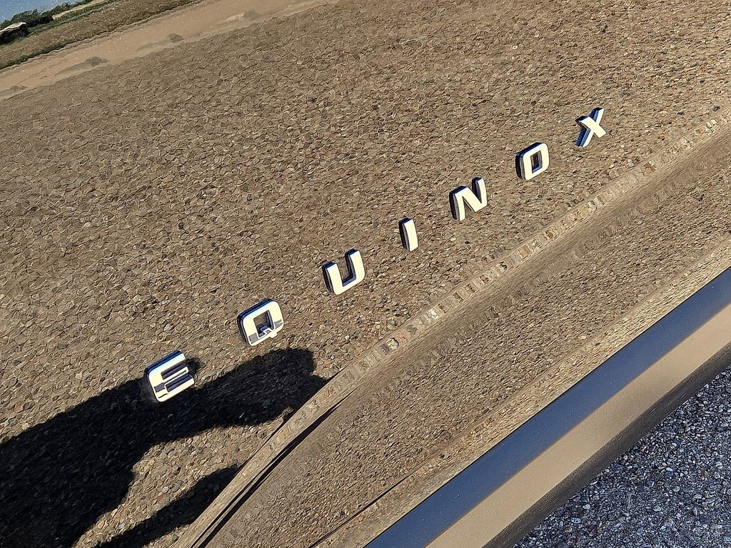 Used 2025 Chevrolet Equinox LT AWD/4WD image 11