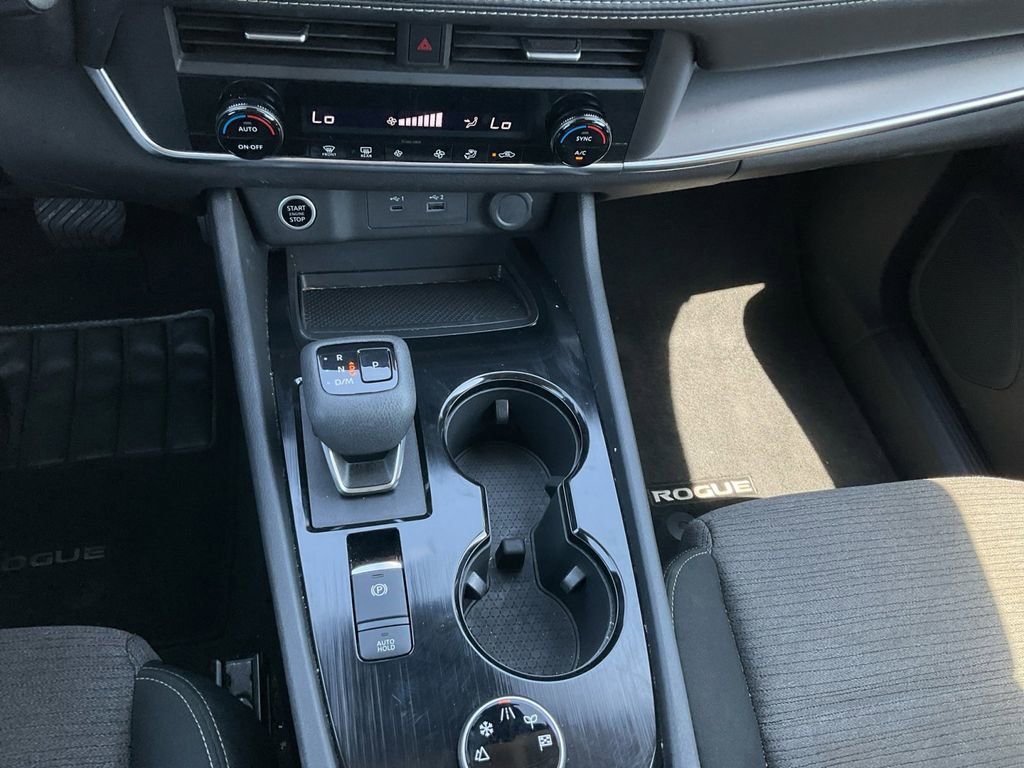 Used 2023 Nissan Rogue SV image 22