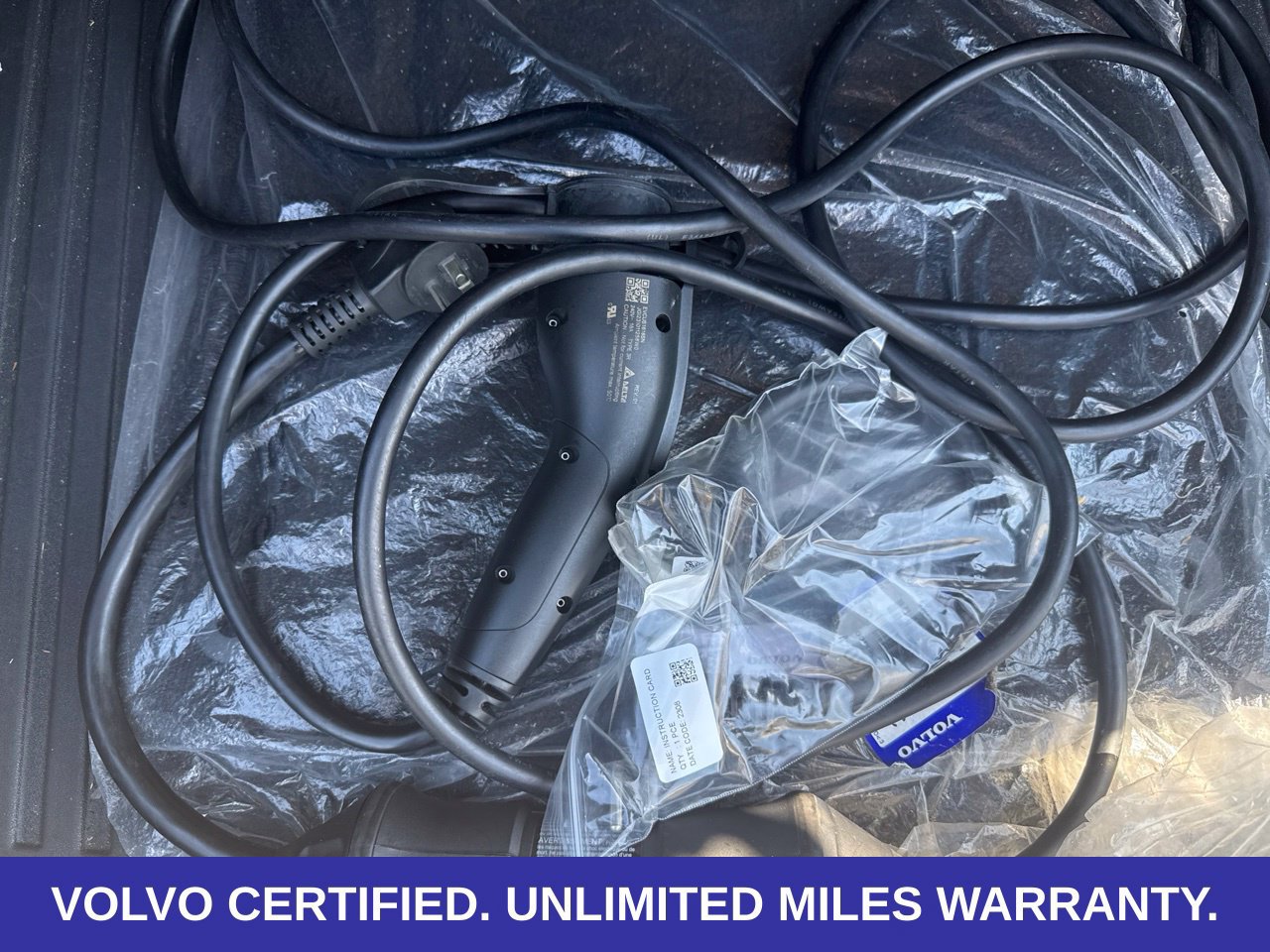 Certified 2024 Volvo S60 T8 Plus w/ Climate Package AWD/4WD image 10