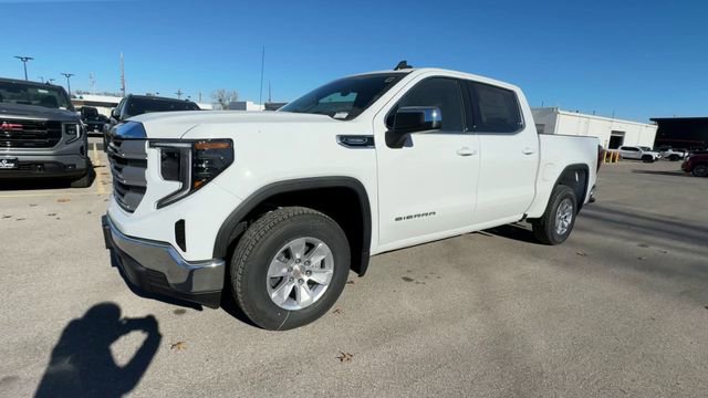 New 2026 GMC Sierra 1500 SLE RWD image 4