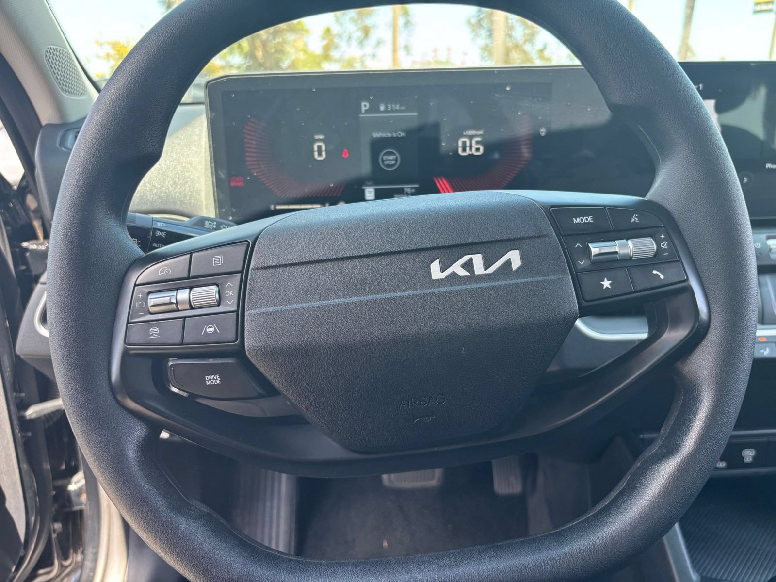 Used 2025 Kia K4 FWD image 27