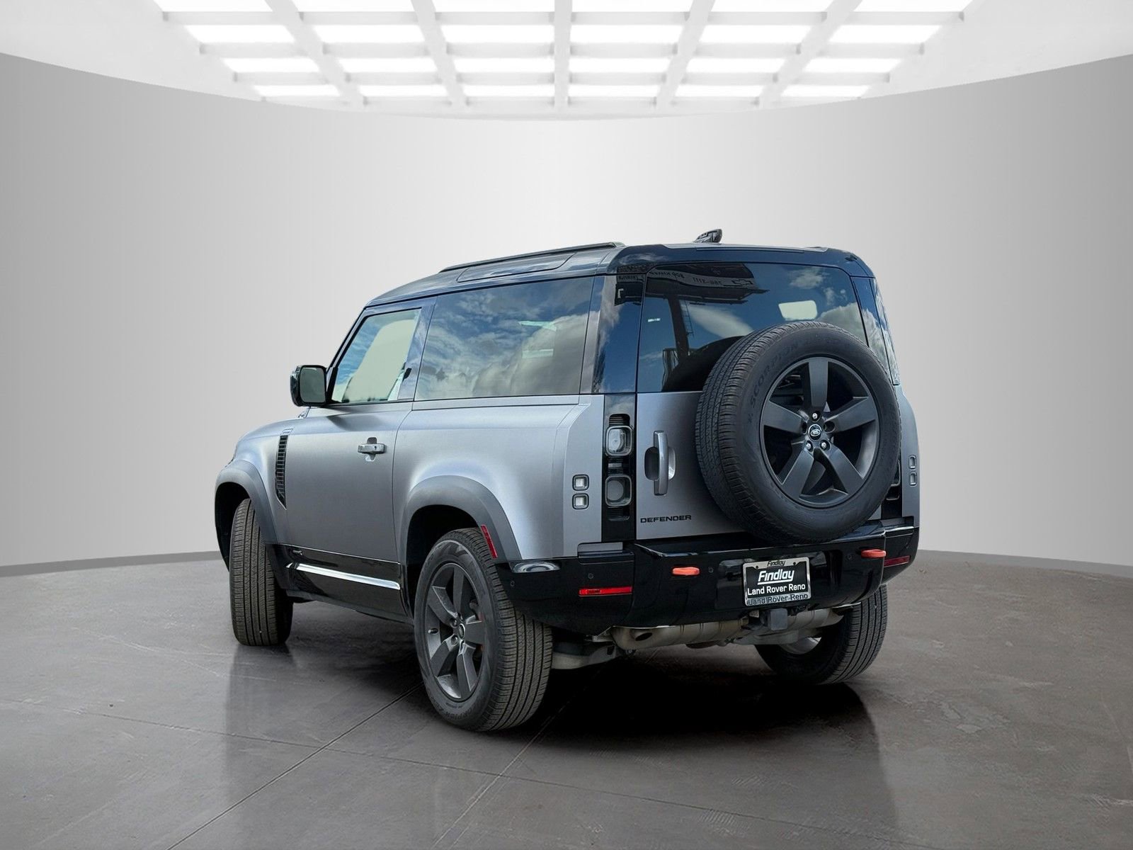 Used 2023 Land Rover Defender 90 X AWD/4WD image 7