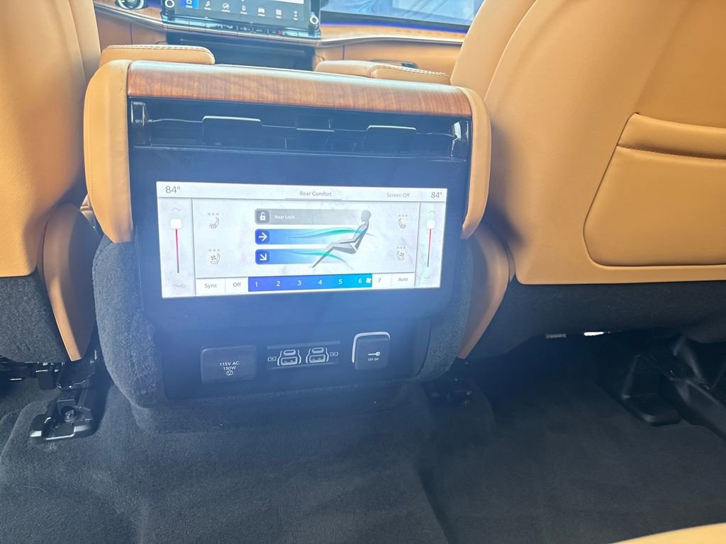 Used 2024 Jeep Grand Wagoneer Series III w/ Flexible Seating Group image 29