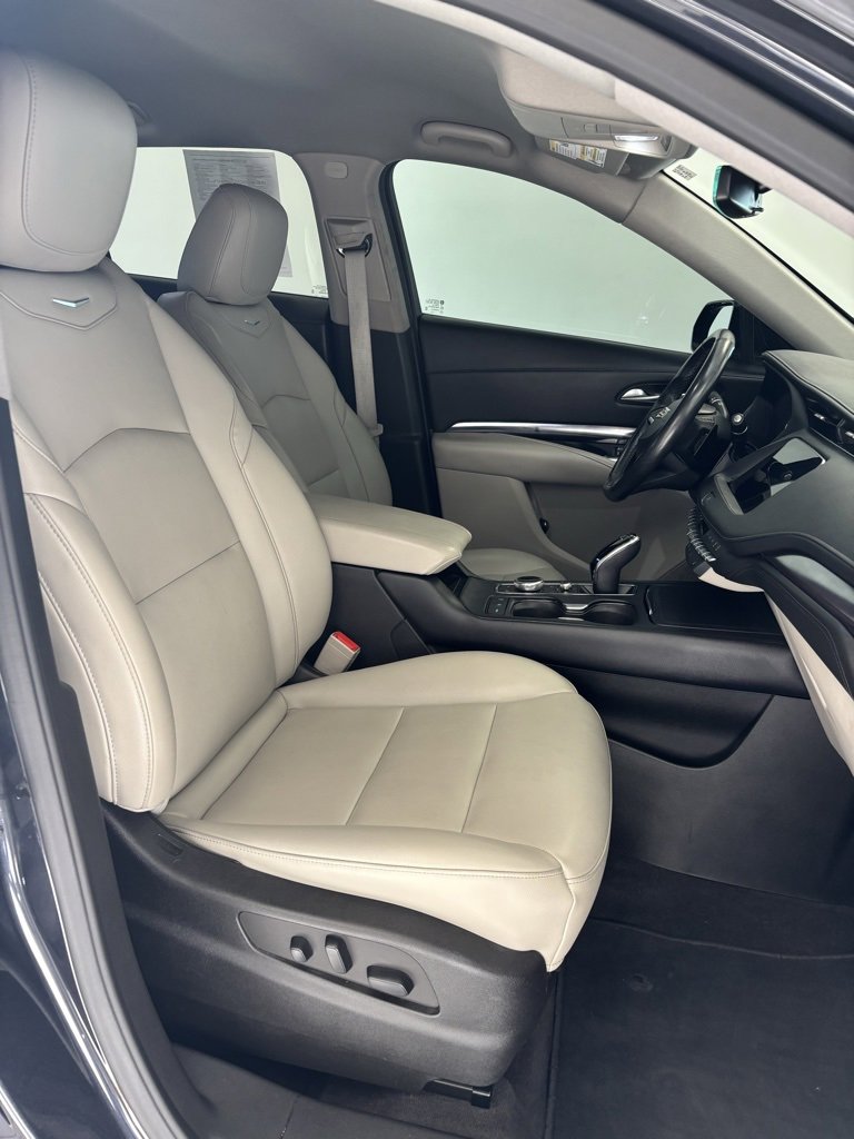 Certified 2022 Cadillac XT4 Luxury image 21