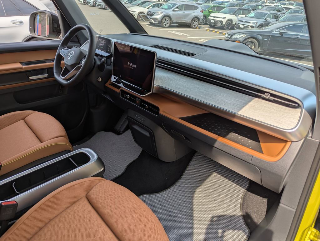 New 2025 Volkswagen ID. Buzz Pro S Plus image 41