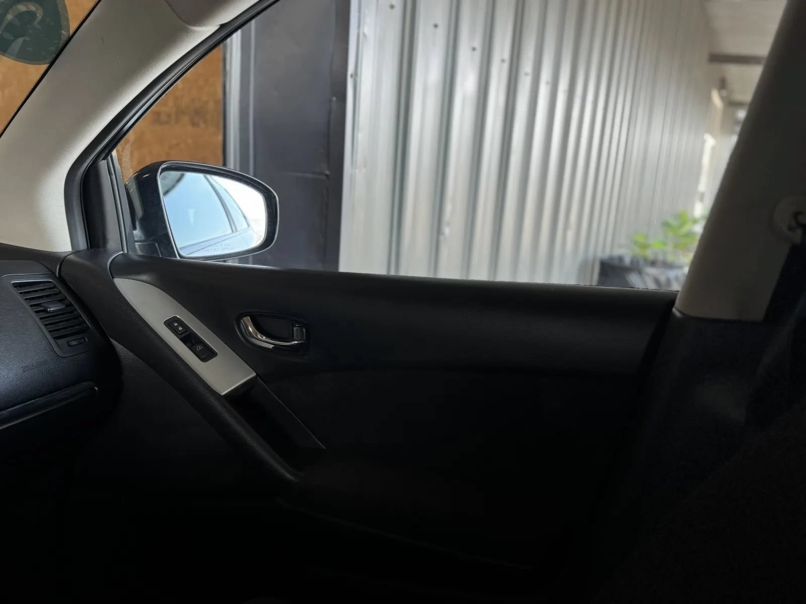 Used 2011 Nissan Murano SV AWD/4WD image 31