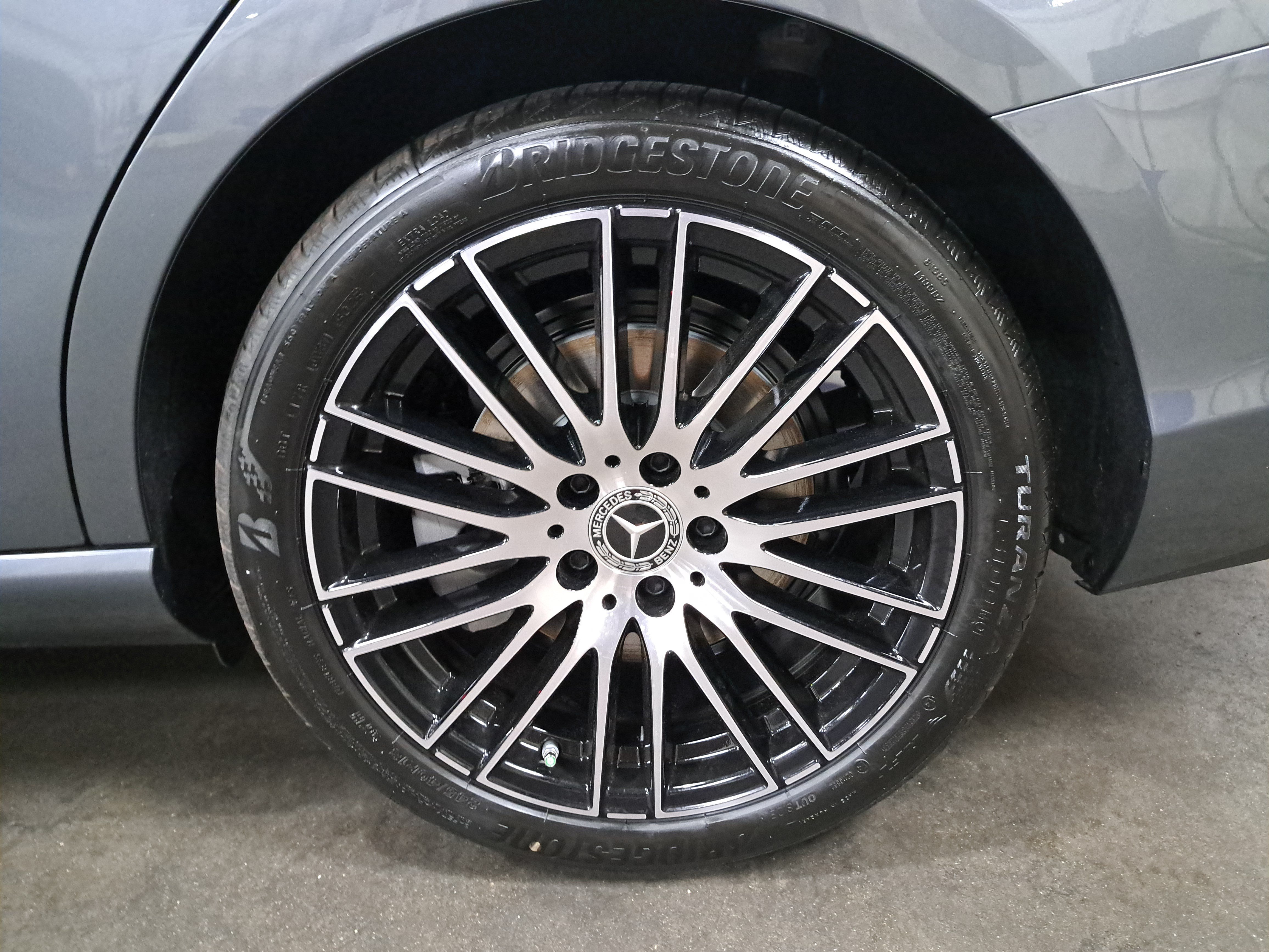 New 2026 Mercedes-Benz C 300 Sedan image 34