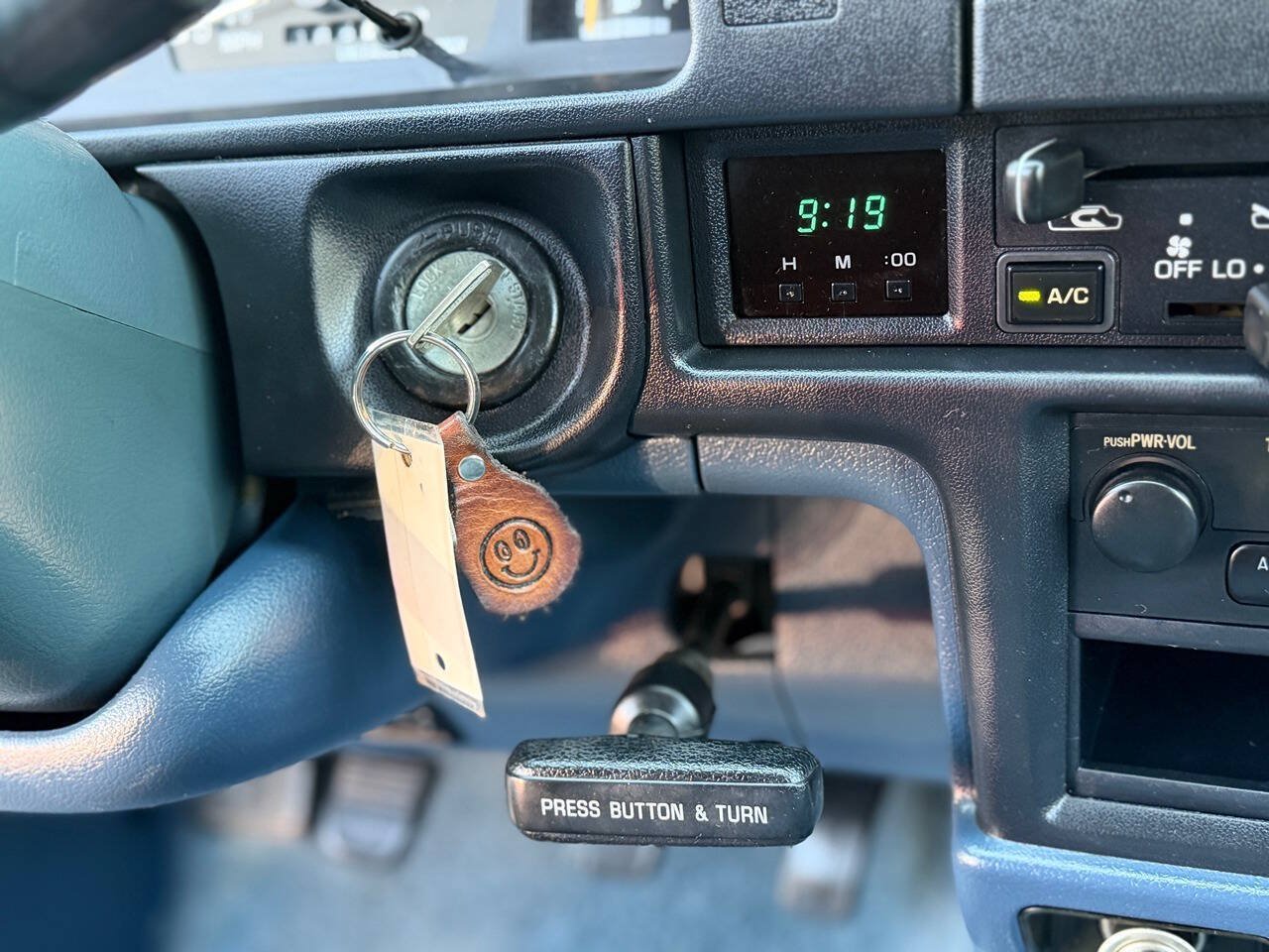 Used 1992 Toyota Pickup Deluxe AWD/4WD image 20