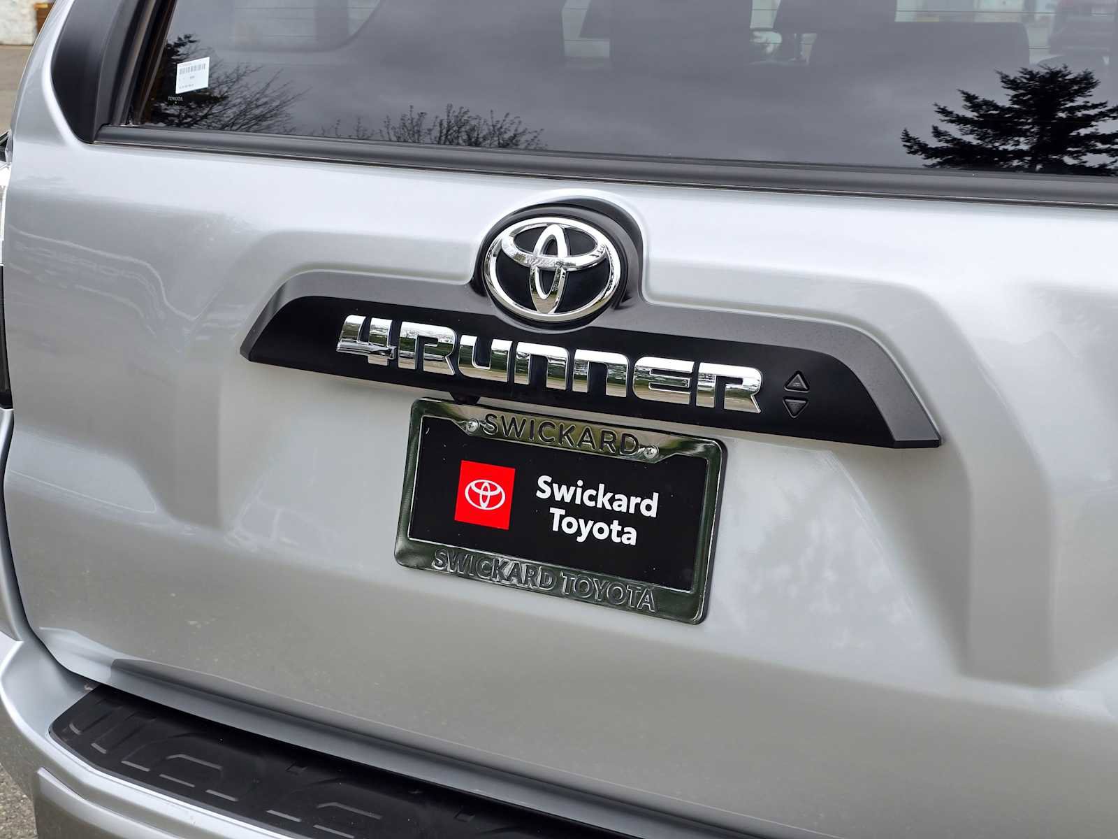Certified 2023 Toyota 4Runner TRD Off-Road Premium AWD/4WD image 16