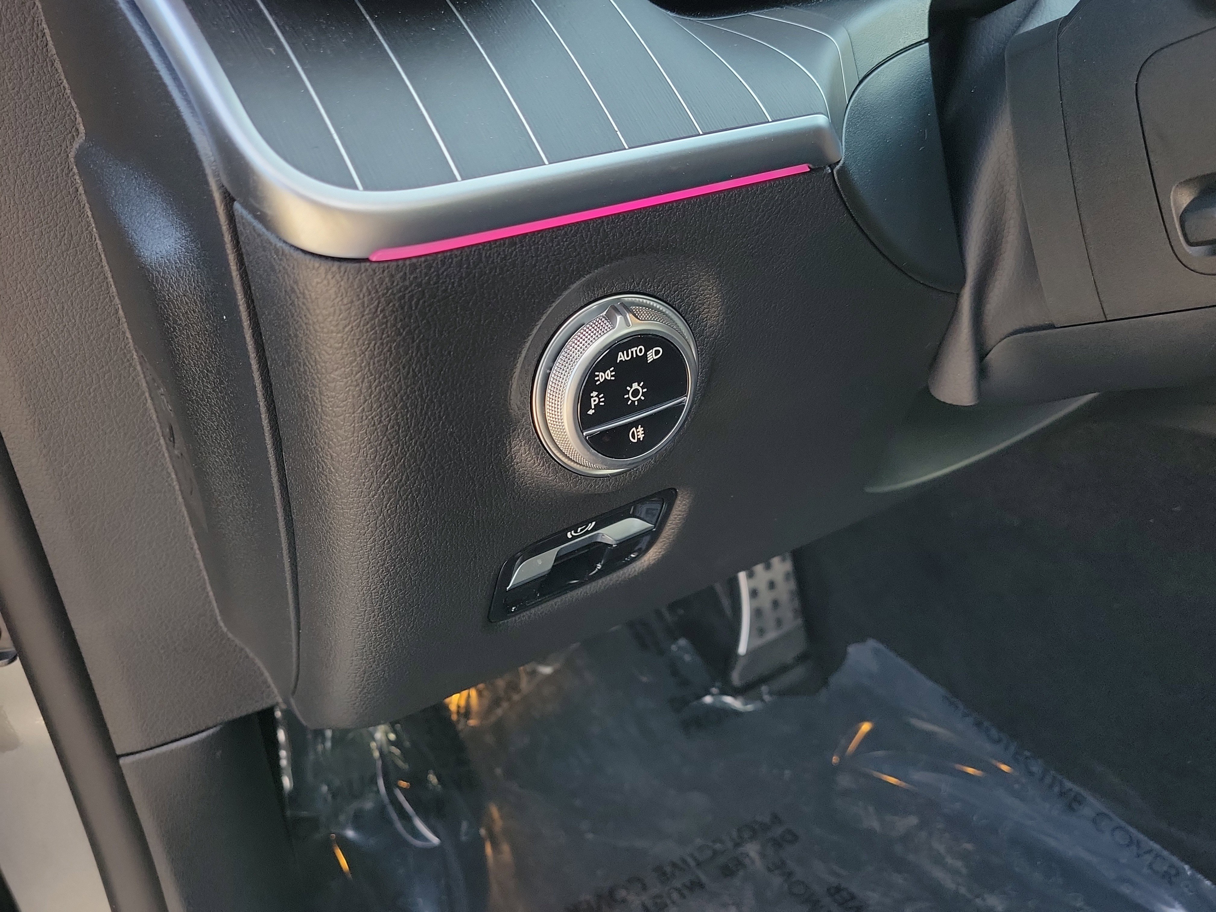 Certified 2025 Mercedes-Benz C 300 Sedan image 25