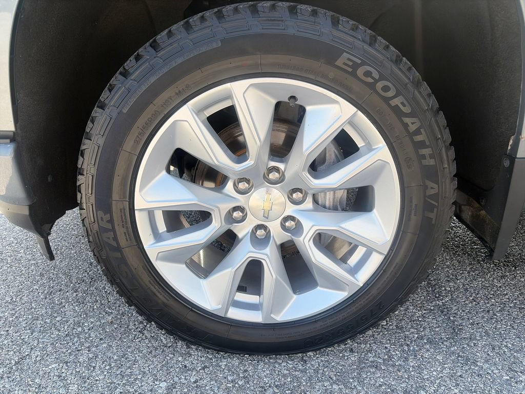 Used 2019 Chevrolet Silverado 1500 Custom w/ Custom Value Package AWD/4WD image 26