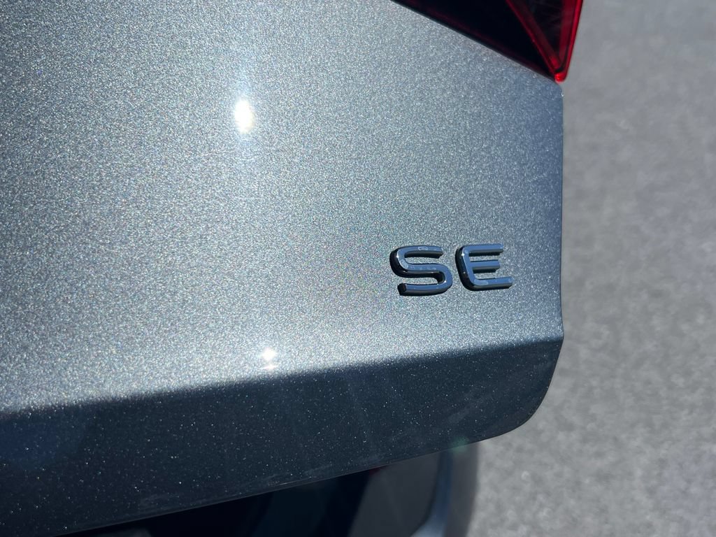 Used 2024 Volkswagen Jetta SE FWD image 14