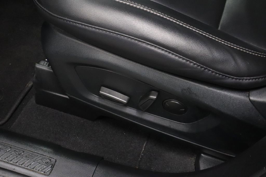 Certified 2022 Ford Explorer XLT w/ Equipment Group 202A image 24