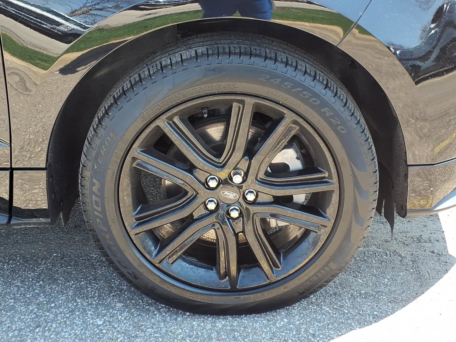 Used 2024 Ford Edge ST-Line image 10