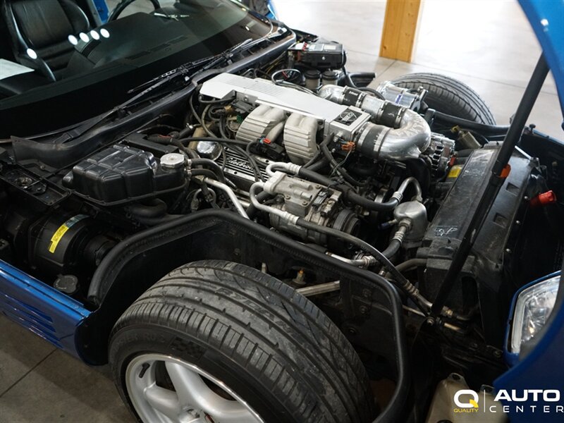 Used 1991 Chevrolet Corvette Convertible RWD image 16