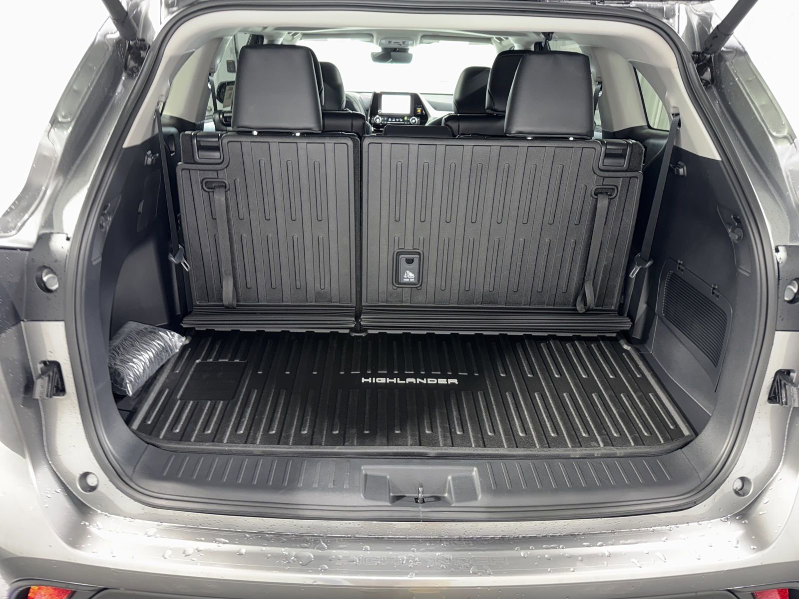 New 2026 Toyota Highlander XLE image 36