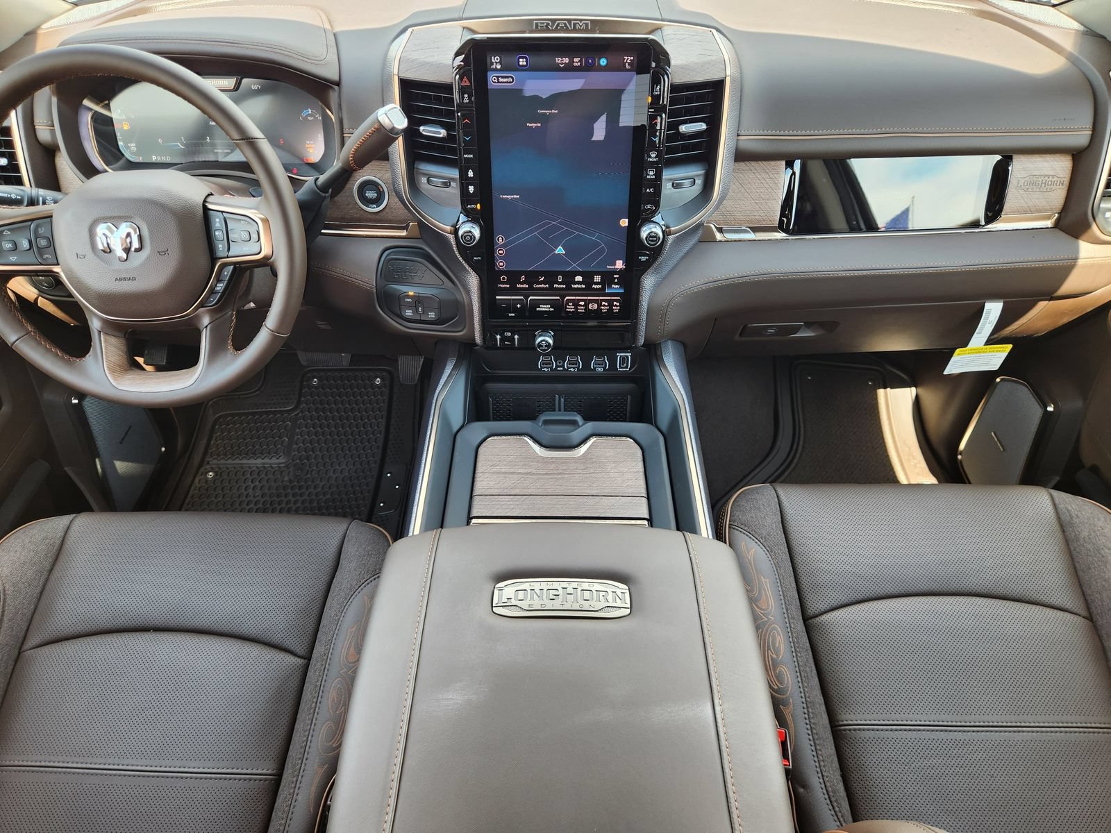 New 2026 RAM 2500 Limited AWD/4WD image 22