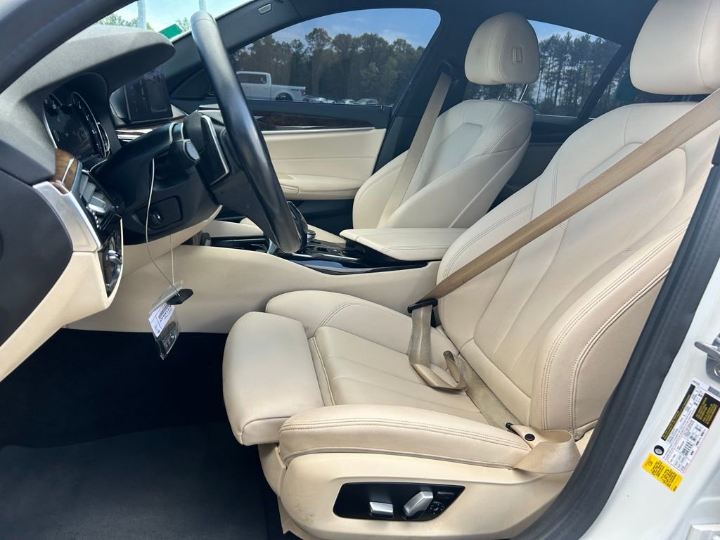 Used 2018 BMW 530i RWD image 11
